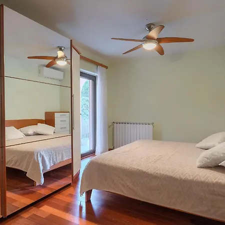 Villa Holiday * Πούλα